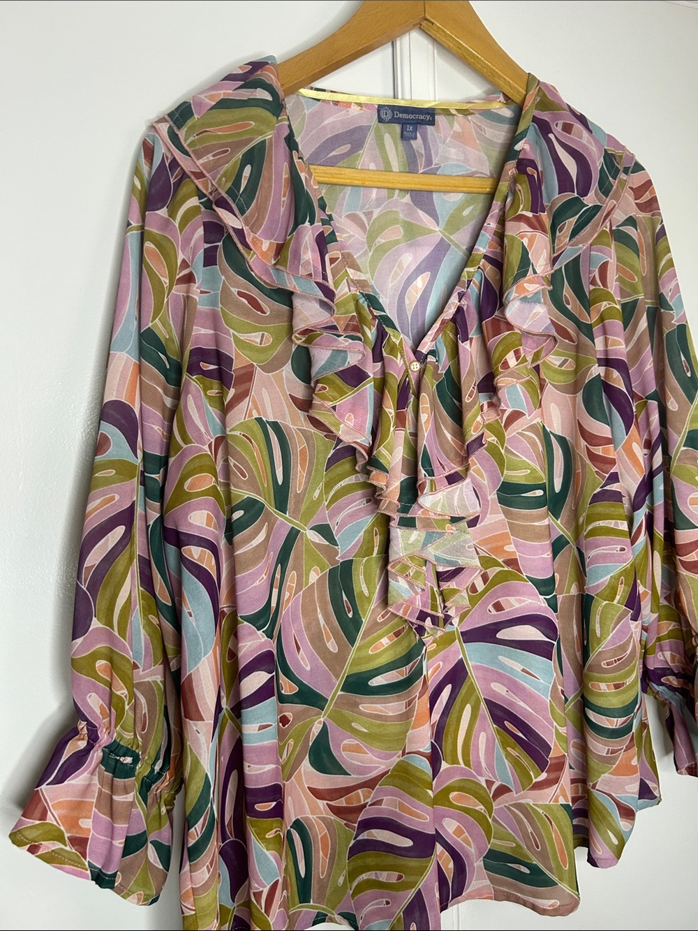 Democracy Monstera Leaf Ruffle Blouse - Picture 3 of 7